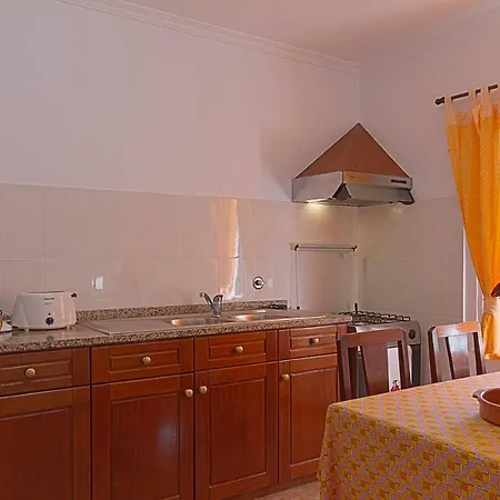 Casa Alto Santo Antonio * פונטה דו סול